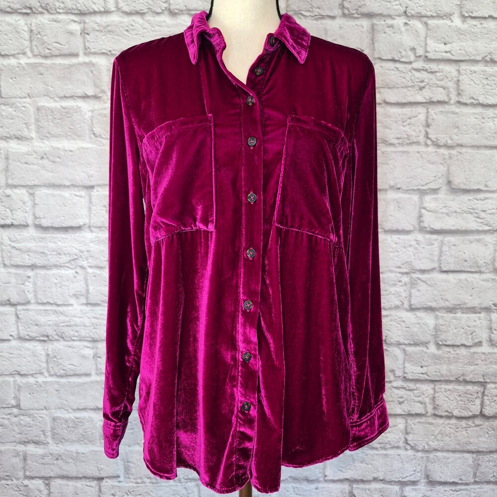 Anthropologie Pilcro Hadley Relaxed Crushed Velvet Button Down Shirt Magenta S - Picture 3 of 10